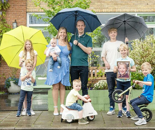 Een Huis Vol-familie staande gehouden door de politie