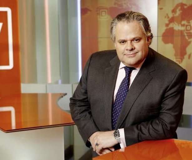 Weduwe Charlie Hebdo-cartoonist in EenVandaag