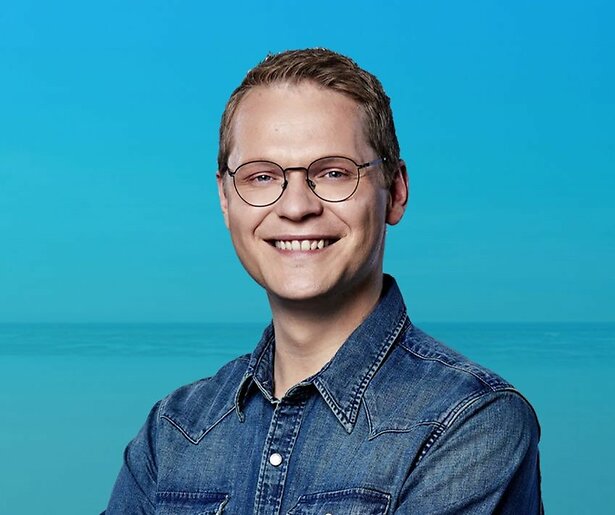 Jinek begint donderdag eerder, Eilandpraat naar RTL Z
