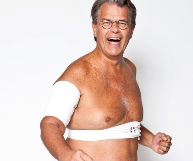 Emile Ratelband op de pijnbank bij RTL Late Night