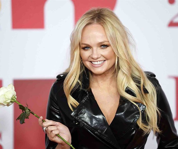 Baby Spice presenteert Heel Amerika Bakt