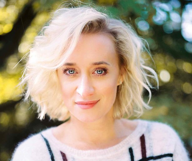 Eva Jinek van Twitter wegens 'kutlach'