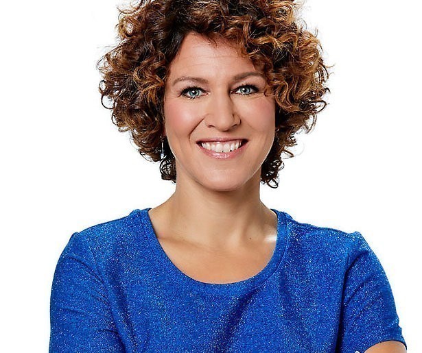 Evelien de Bruijn presenteert alternatieve nieuwjaarsduik