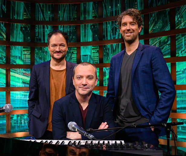 De TV van gisteren: Even Tot Hier scoort ondanks WK-dominatie ruim 1,6 miljoen kijkers