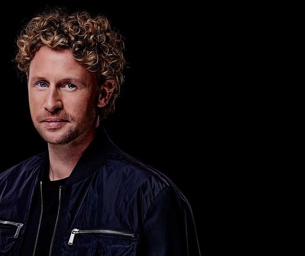 Ewout Genemans onderzoekt grote billen in nieuw programma