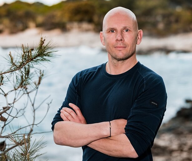 Nieuw tv-format in de maak: oud-voetballers gaan de strijd aan op een tropisch eiland