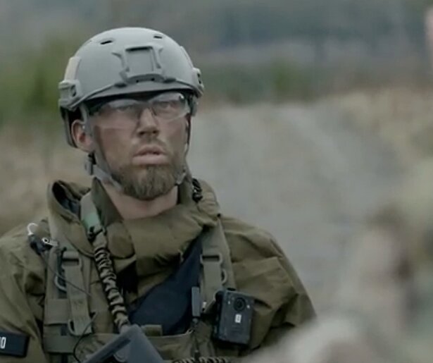 De TV van gisteren: Kijkers Kamp van Koningsbrugge uiten lof voor Edino van Dorsten