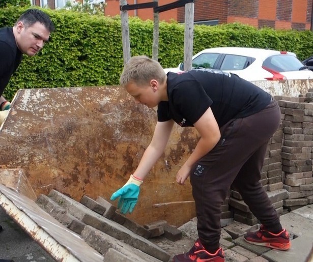 De kinderen van de familie Wildeman zetten het tuincentrum op stelten in Een Huis Vol