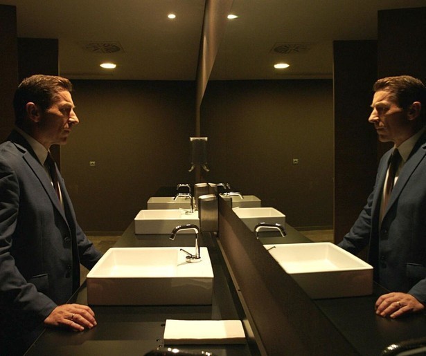 Antonio de la Torre in de problemen in Spaanse thriller El Reino