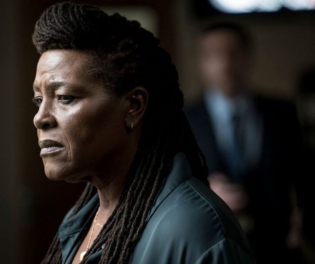 Het wordt rechercheur Ellis flink lastig gemaakt in haar laatste zaak dit seizoen