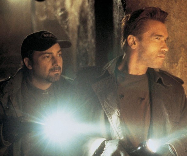 Arnold Schwarzenegger neemt het op tegen de duivel zelf in End of Days