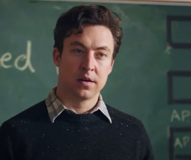 De sitcom English Teacher maakt zijn opwachting op Comedy Central