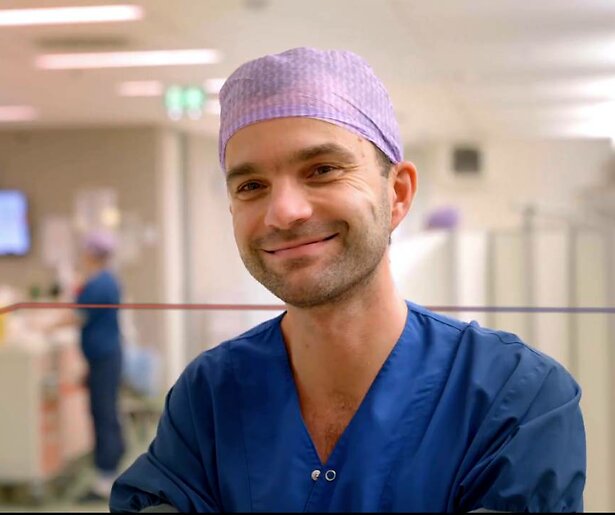 Het Erasmus MC in Rotterdam opent de deuren in Erasmus MC 24/7 op RTL 5