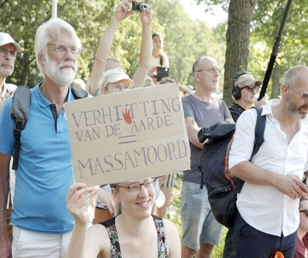 Erik Scherder spreekt met de jonge leden van het Leerorkest in Het nut van Optimisme