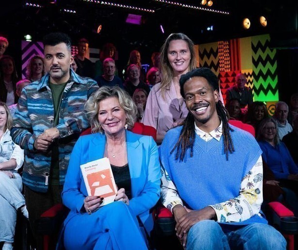 Maartje Wortel, Jeangu Macrooy en Justine Marcella zijn te gast in Eus' Boekenclub