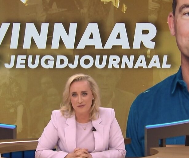 Eva Jinek verrast NOS Jeugdjournaal-presentatoren met Ere Zilveren Nipkowschijf 2026