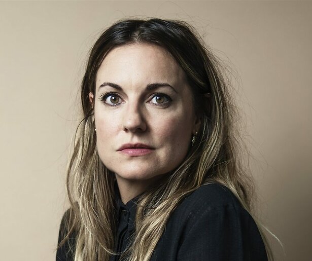 BNNVARA deelt eerste beelden van komische nieuwe dramaserie BODEM