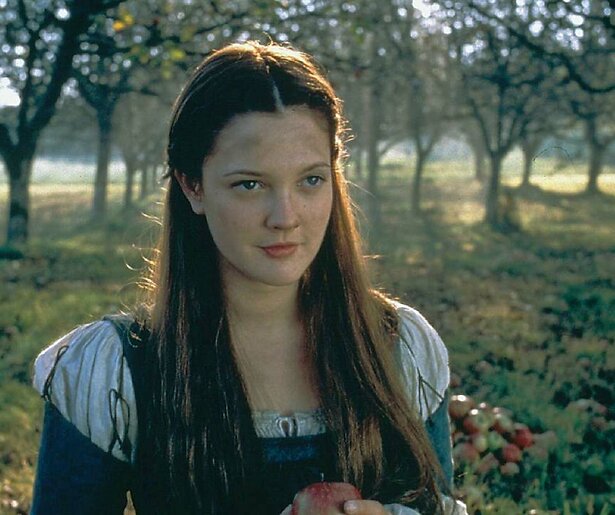 Drew Barrymore kan prima haar eigen boontjes doppen in Ever After: A Cinderella Story