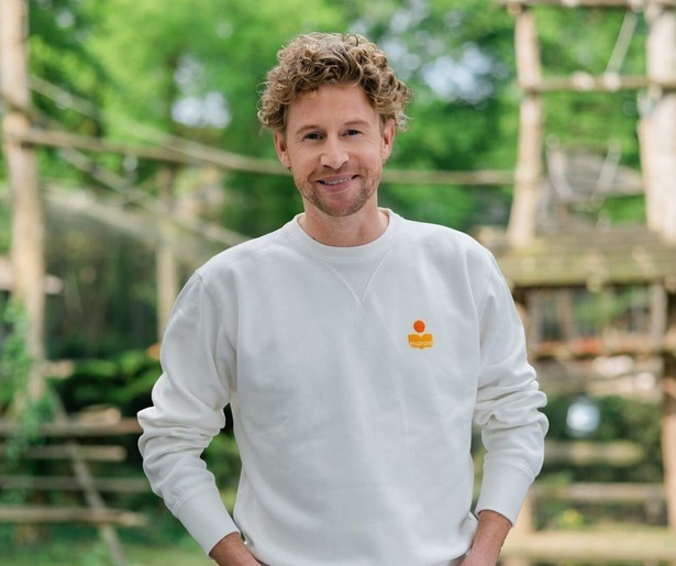 Ewout Genemans wil in Ewout: meer weten over de wereld van de alternatieve geneeskunde