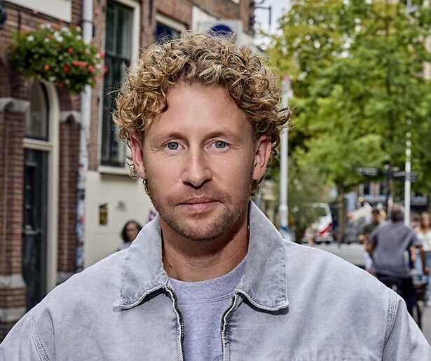 Ewout Genemans loopt mee met politie in Kaapstad voor nieuw seizoen Ewout