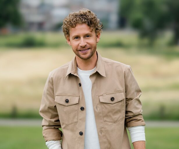 Alle fans opgelet: Ewout Genemans licht tipje van de sluier op over tv-plannen