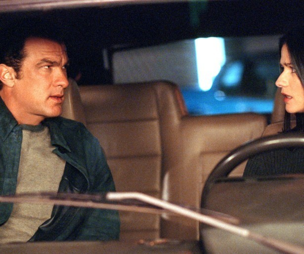 Steven Seagal knokt tegen corruptie in Exit Wounds