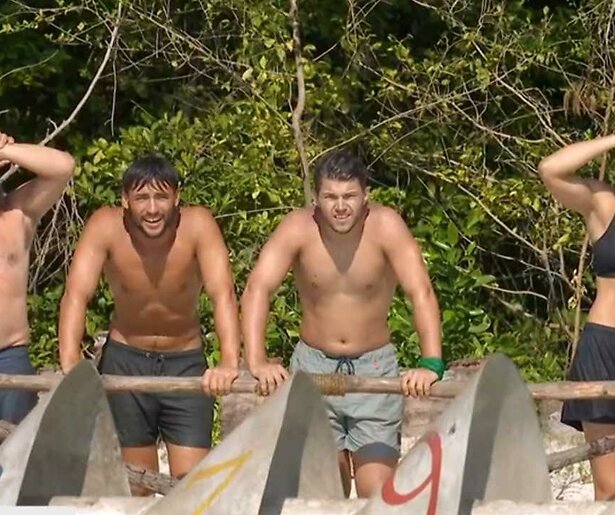 De kandidaten van Expeditie Robinson krijgen weer met een onverwachte exit te maken