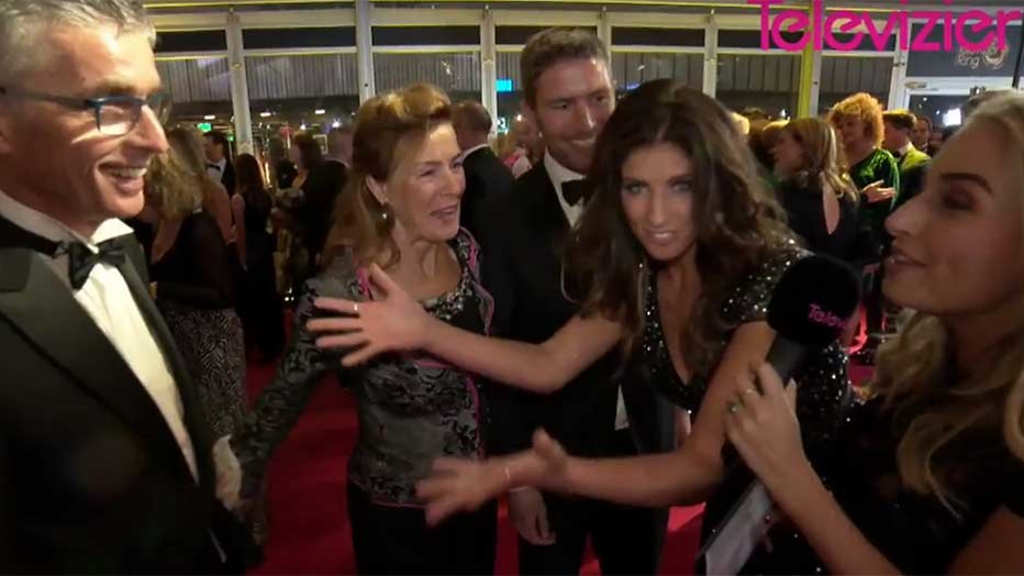 Videosnack: Trotse familie Elsinga op de Ring Videosnack: Trotse familie Elsinga op de Ring