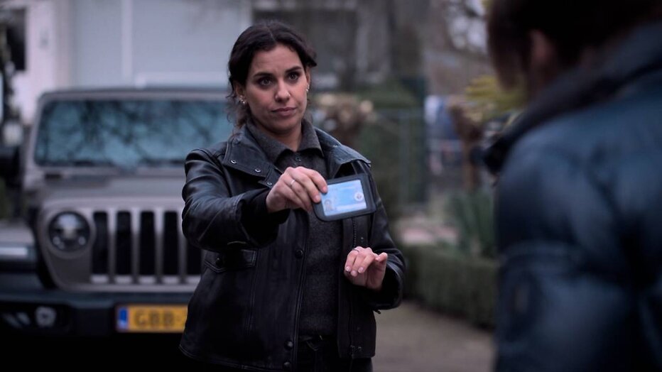 Ortál als Noucha in Flikken Rotterdam.