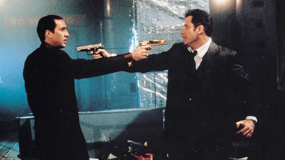 Nicolas Cage en John Travolta in Face/Off