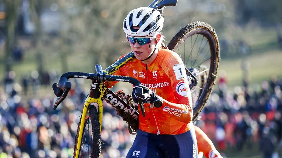 Fem van Empel is terug en gaat voor goud tijdens het EK Veldrijden