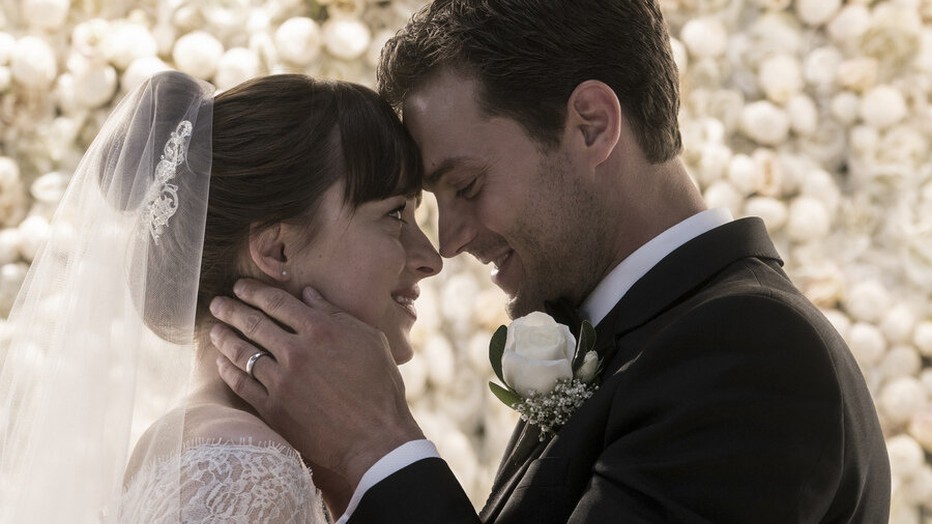 Dakota Johnson en en Jamie Dornan in Fifty Shades Freed Dakota Johnson en en Jamie Dornan in Fifty Shades Freed