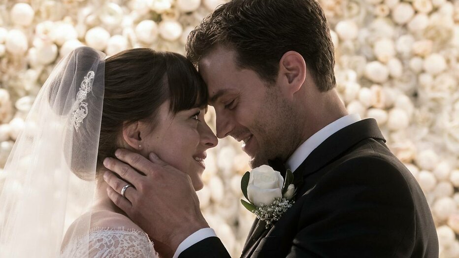 Dakota Johnson en Jamie Dornan in Fifty Shades Freed Dakota Johnson en Jamie Dornan in Fifty Shades Freed