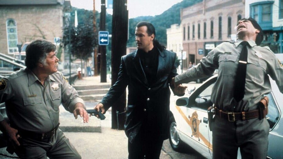 Steven Seagal als Jack Taggart in Fire Down Below Steven Seagal als Jack Taggart in Fire Down Below