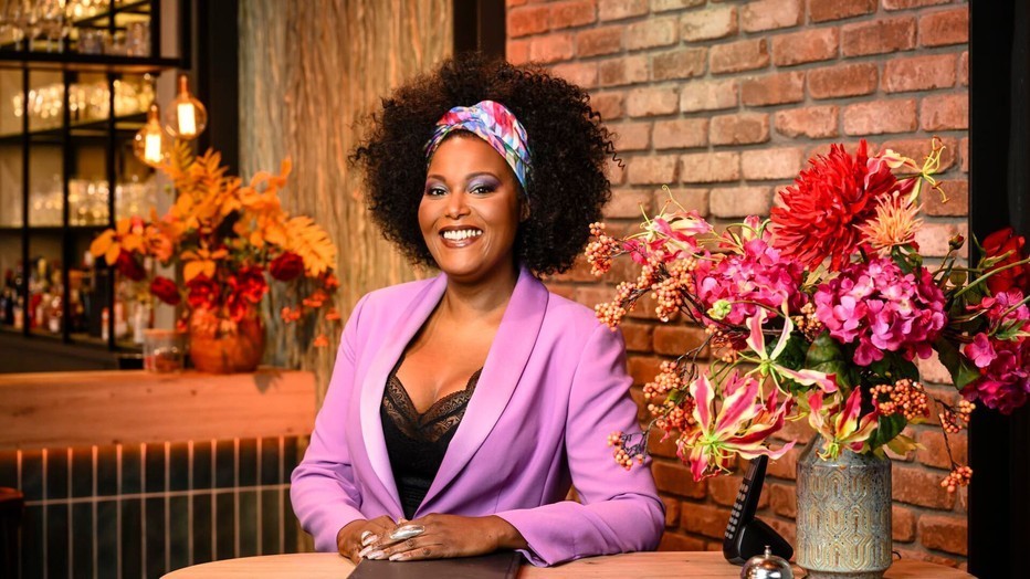 Denice Dest (First Dates)