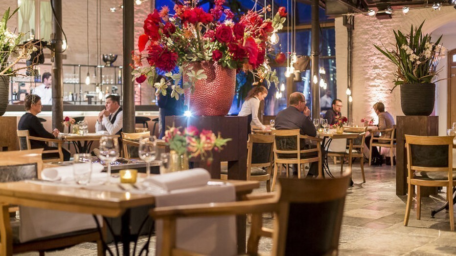 First Dates Hotel: Liever niet zoenen First Dates Hotel: Liever niet zoenen