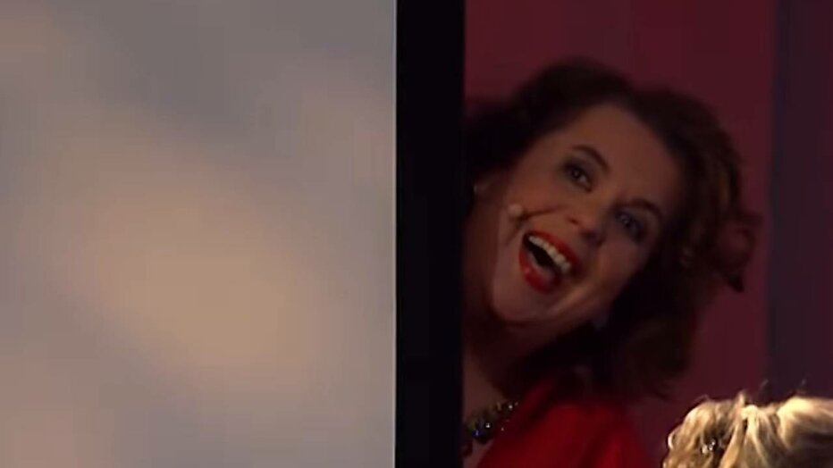 Francis van Broekhuizen treedt op voor André van Duin.