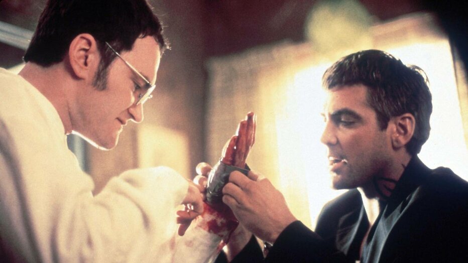 Quentin Tarantino als Richard Gecko en George Clooney als Seth Gecko in From Dusk Till Dawn Quentin Tarantino als Richard Gecko en George Clooney als Seth Gecko in From Dusk Till Dawn