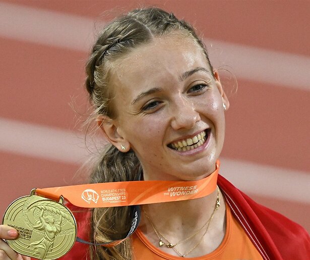 Bekijk hier de gouden race van Femke Bol op de WK Atletiek
