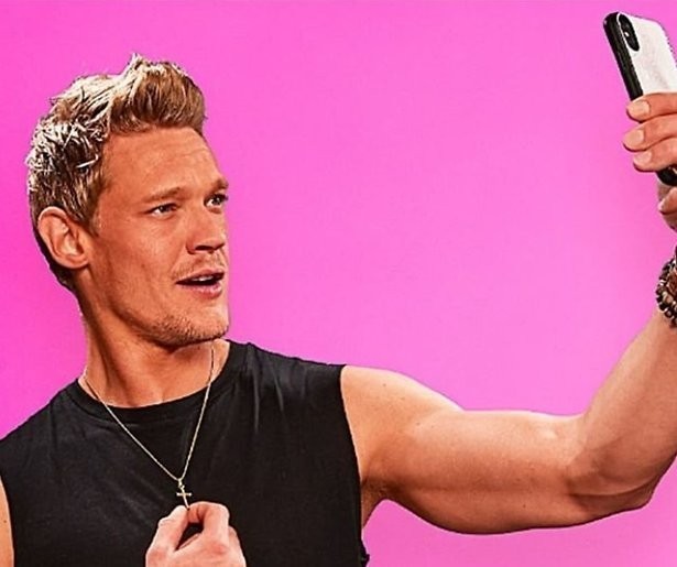 Ferry Doedens maakt docuserie Seks, Socials en Centen