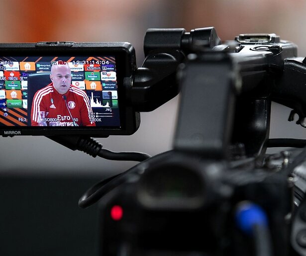 'RTL en SBS raken Europese voetbalrechten kwijt'