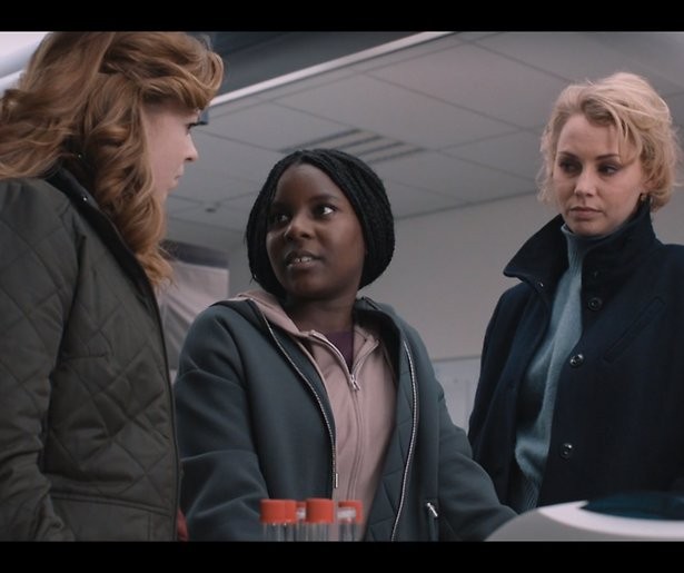 De TV van gisteren: Flikken Rotterdam opent ver onder het miljoen