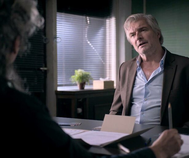 De TV van gisteren: 1 miljoen kijkers zien laatste Flikken met Victor Reinier