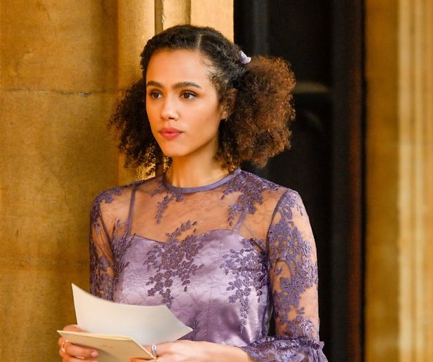 Nathalie Emmanuel steelt de show in nieuwe serie Four weddings and a funeral