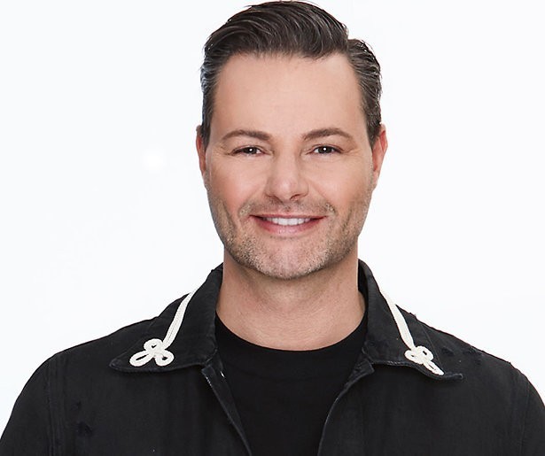 Fred van Leer door overvallers bedreigd met vuurwapen 