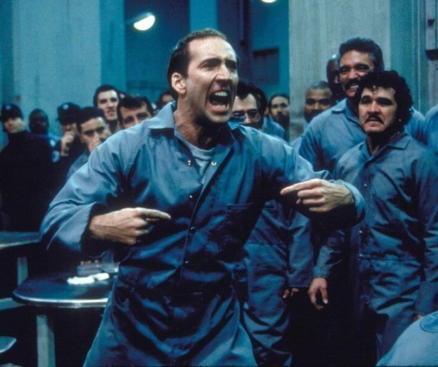 John Travolta en Nicolas Cage nemen elkaars gedaante aan in Face/Off