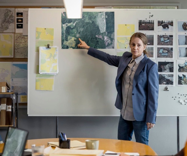 Sofia Helin duikt in de diepe krochten van een cold case in tweede seizoen Fallen