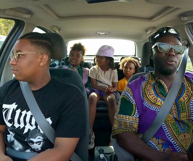 De familie Cudogham heeft het zwaar met het naderende vertrek van Jazz in Een Huis Vol