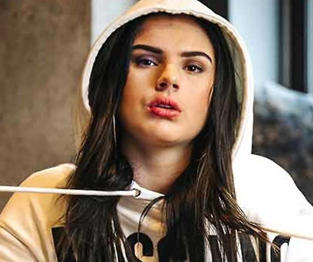 Famke Louise zet zich in als leescoach