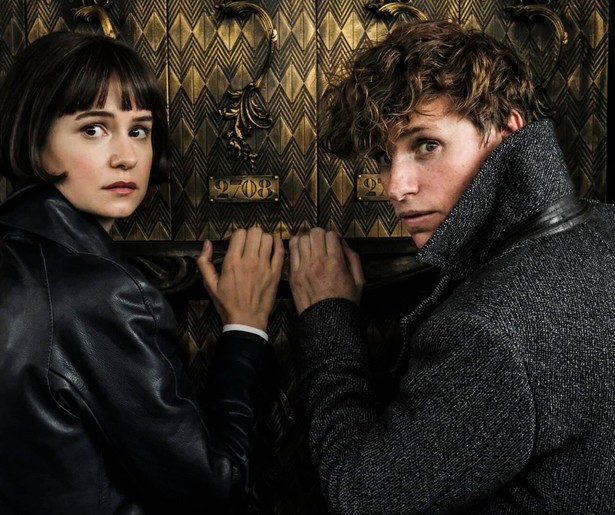 Eddie Redmayne en Jude Law proberen Johnny Depp te stoppen in Fantastic Beasts: The Crimes of Grindelwald